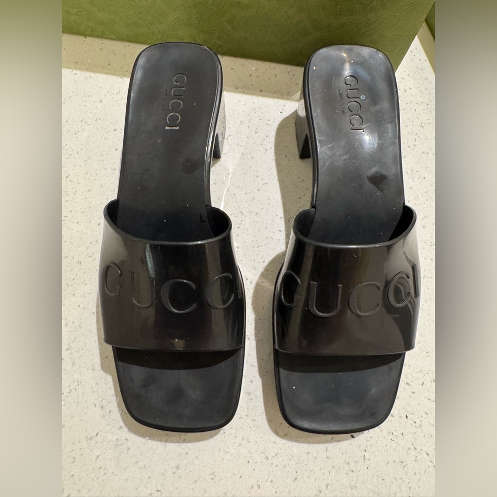 Gucci Black Women's rubber Sandals